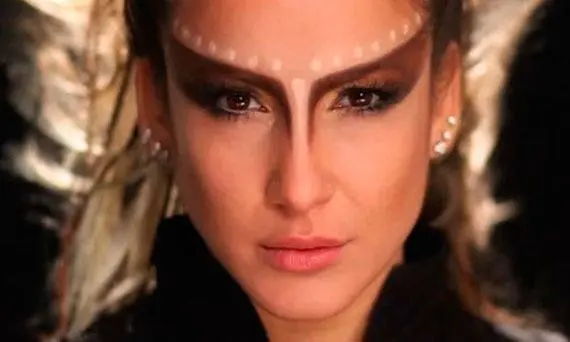 Nova marca de Claudia Leitte é apresentada em hotsite